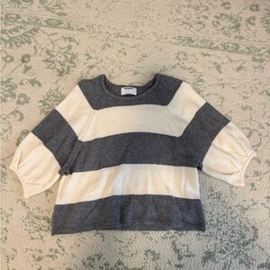 Old Navy Gray and Cream Striped Women's Sweater